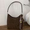 Retro, Fashionable and Casual Tote Bag, A Stylish and Trendy Large-capacity Commuter Single-shoulder Bag for Autumn