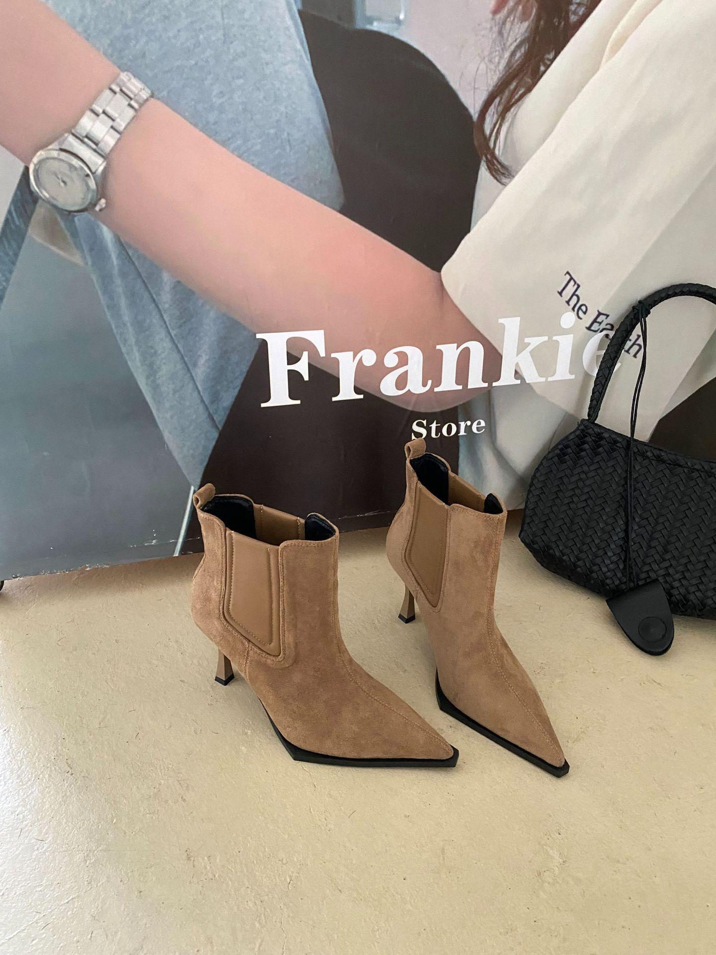 

Ботильоны с острым носком женские 2025 осень и зима новые на высоком каблуке короткие женские ботинки нишевый дизайн тонкие ботинки эластичный ремень 39 абрикосовый