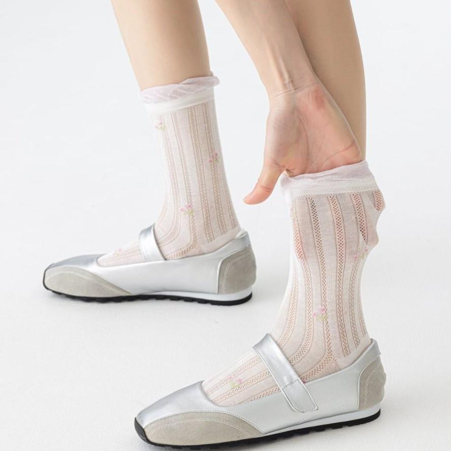 Spring & Summer Breathable Mesh Mid-Calf Socks with Bow Lace Bubble Cuff
