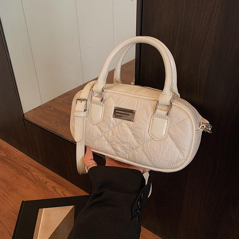 

Premium small bag women s new fashion diamond handbag pillow bag shoulder messenger bag