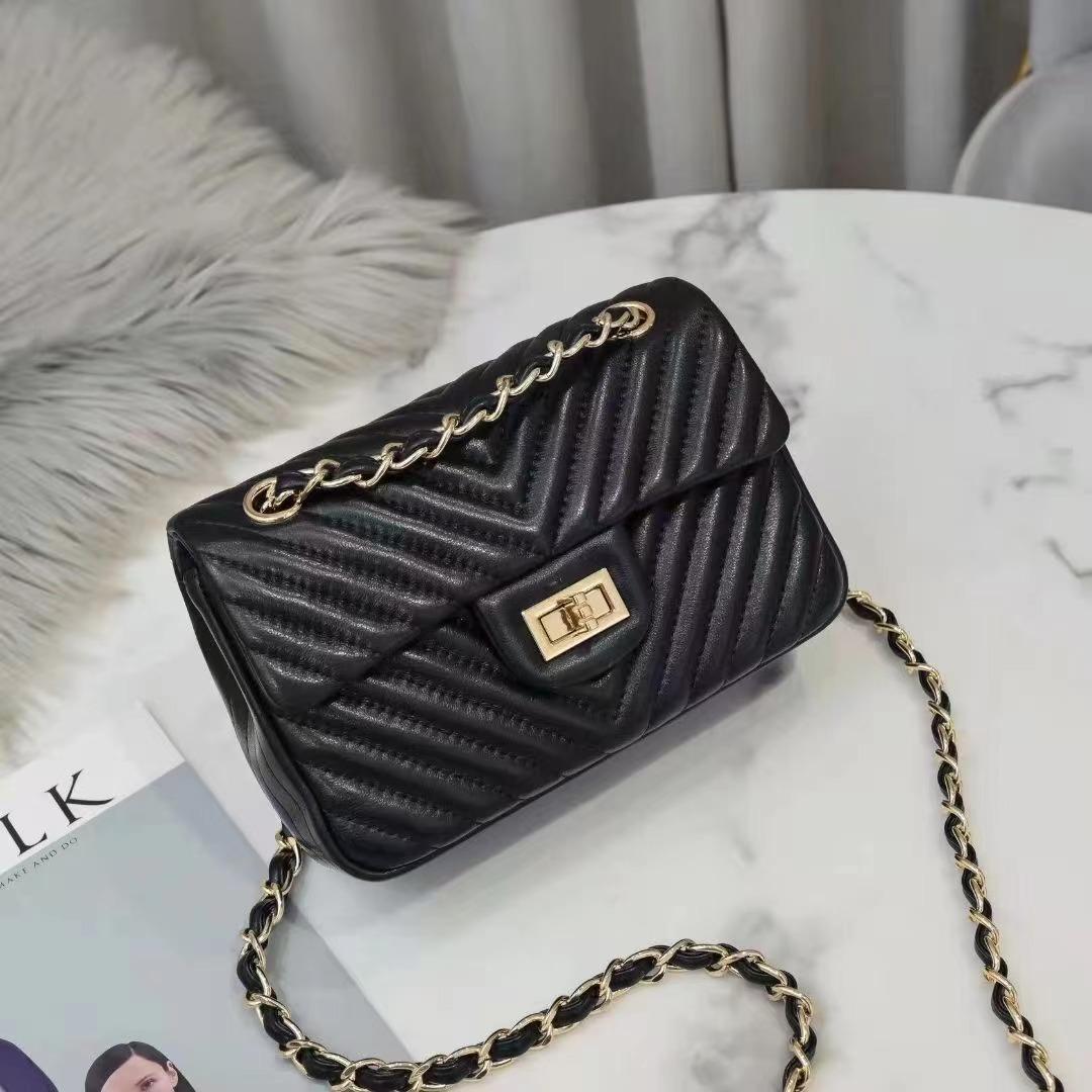Classic sheepskin rhombus chain bag V-pattern leather shoulder messenger bag, small fragrant wind women s bag