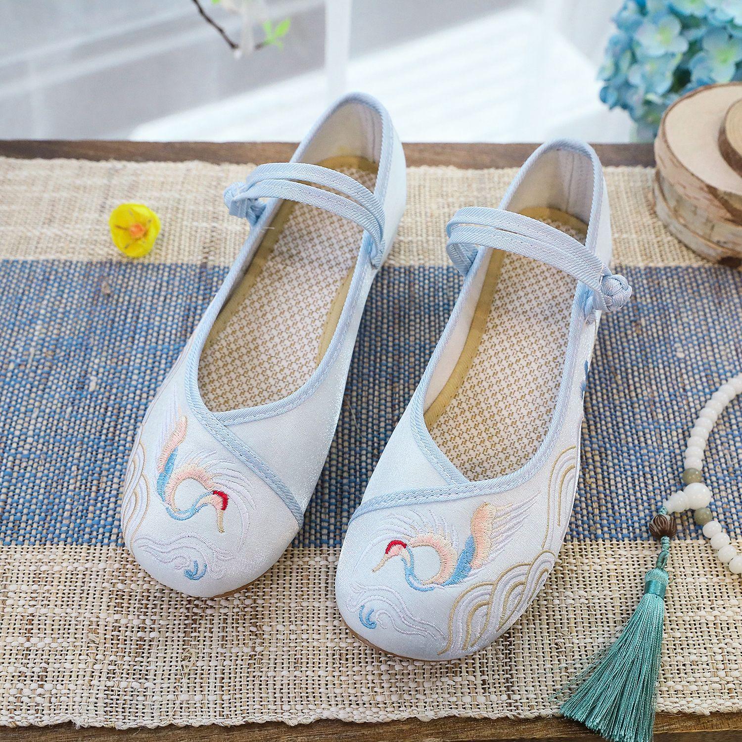 

Сяньлу, новый летний продукт, элементы Хан, мерсеризованный сатин, ретро ципао, туфли для старинного платья, туфли для ханьфу, женские туфли-лодочки. 41 светло-синий