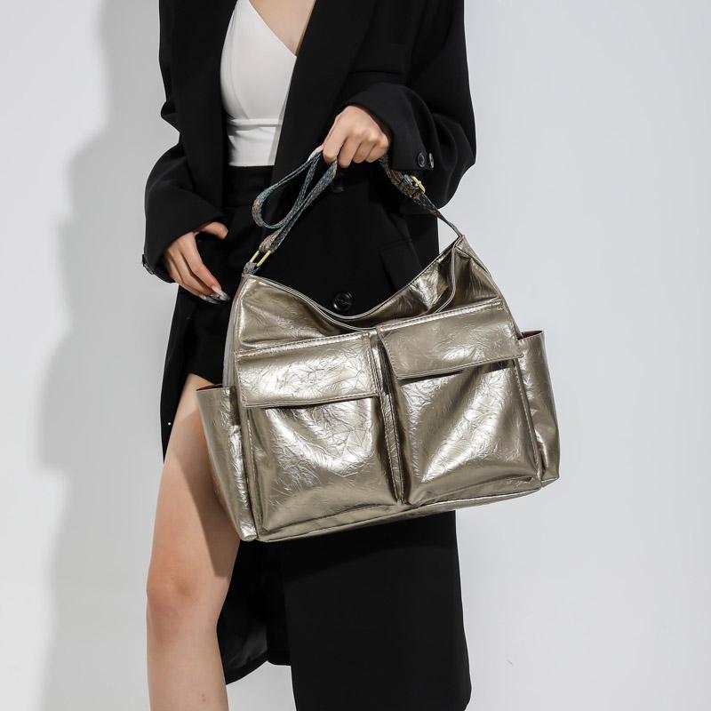 Women's shoulder bag with zipper pu  hot sale high quality  solid color  stitching line  casual bag