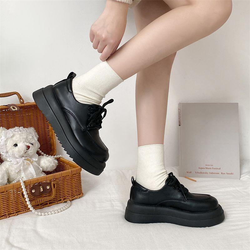 Damen Schnürschuhe mit großem Zeh aus kleinem Leder Frühling Neu Retro Britischer Stil Plateauschuhe Alleskönner