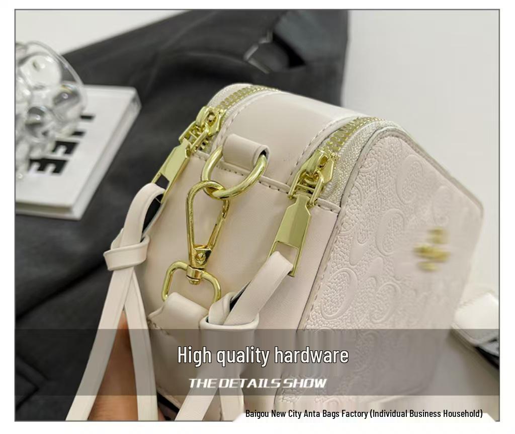 High-Quality Women's Crossbody Camera Bag - Trendy, Versatile Candy Color with Niche Design