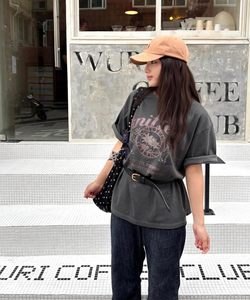 KNITTED (Unisex) Pigment Palm Tree Graphic T-Shirt Pink