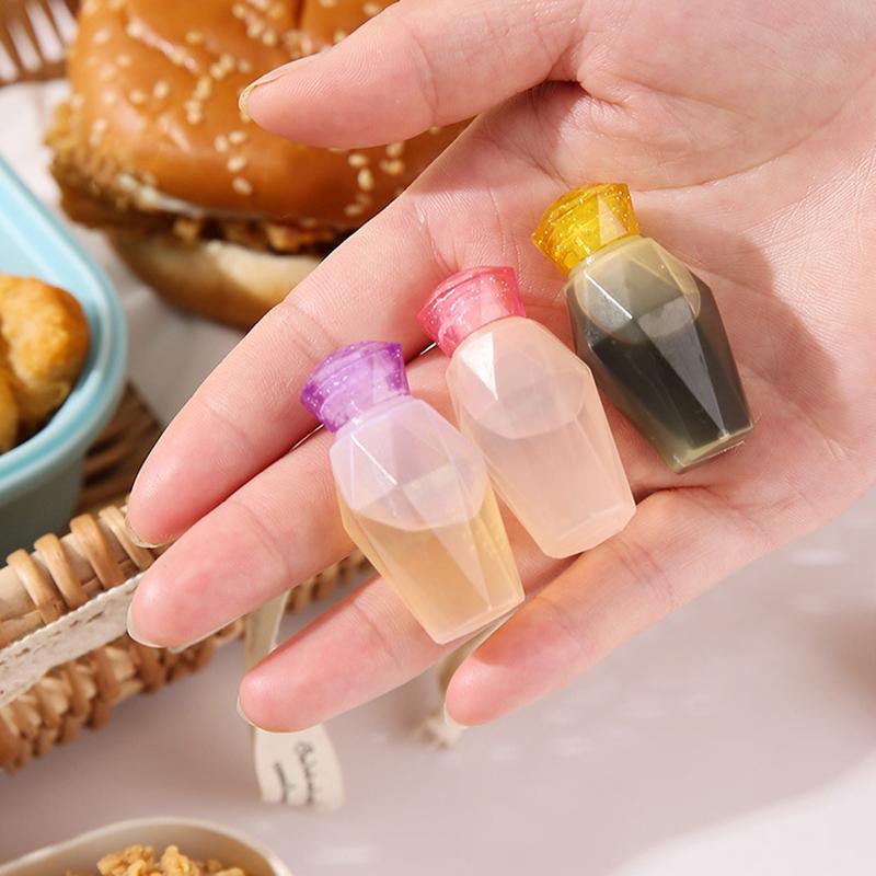 4Pcs Mini Portable Sauce Condiment Dispenser Bento Ketchup Bottle Plastic Sub-Bottling Seasoning Bottle Kitchen Accessories
