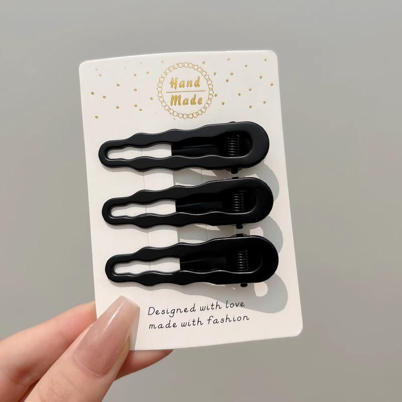 Elegant Black Metal Hair Clip for Women - Forehead, Bangs, Duckbill Style