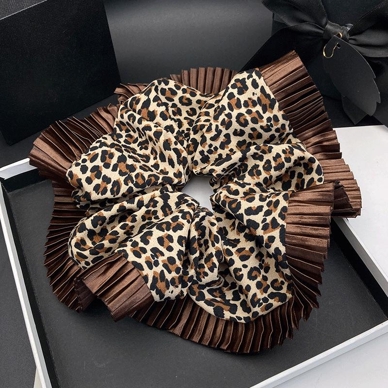 Elegant Retro Leopard Lace Pleated Scrunchie – High Elasticity Hair Accessory for Women