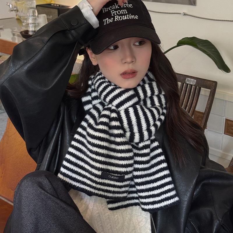 Winter All match Scarf Fashionable and High End Women's Warm Scarf Striped Outer Knitted Scarf