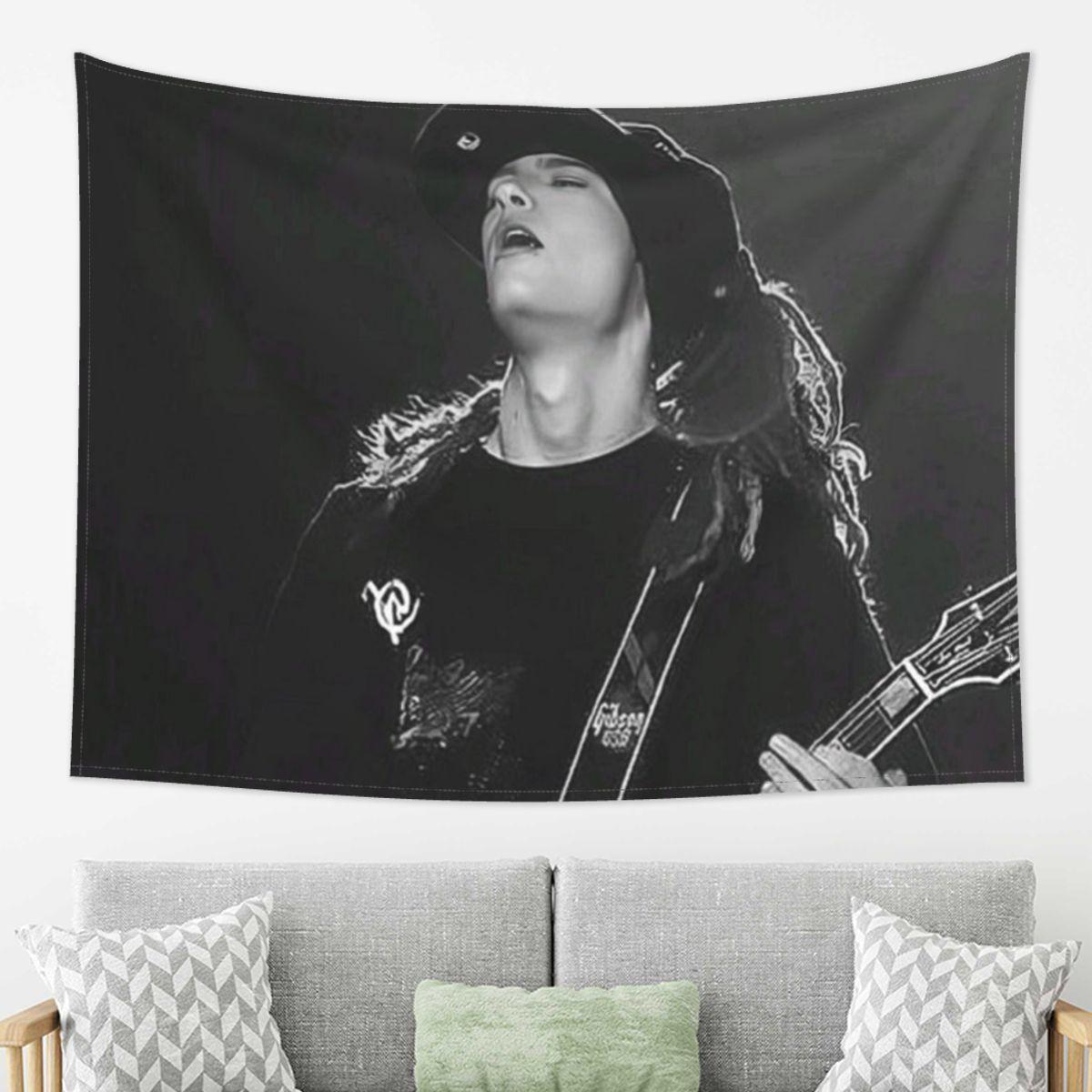 Tokio Hotel Tom Kaulitz Musikband Wandteppich Ästhetische Wohnkultur Wandteppiche für Wohnzimmer Schlafzimmer 74x94cm(29x37in) gray