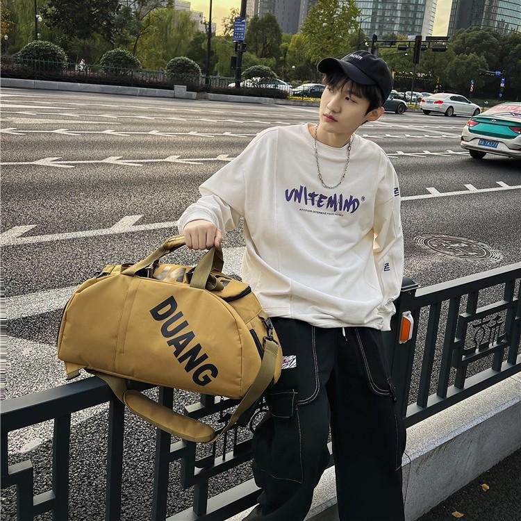 Versatile Large Capacity Sports & Travel Bag - Wet/Dry Separation, Handheld/Shoulder Carry for Fitness & Business Trips.