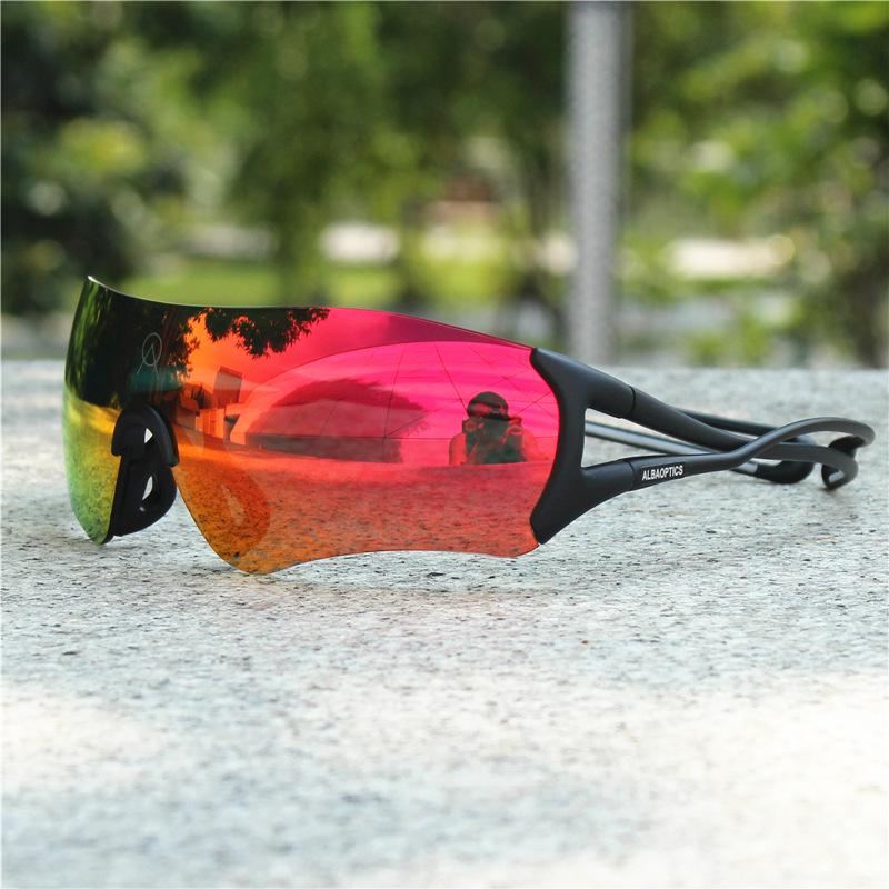 New polarized cycling glasses outdoor sports men's and women's self-propelled mountain bike sand-proof wind running color-changing eye protection