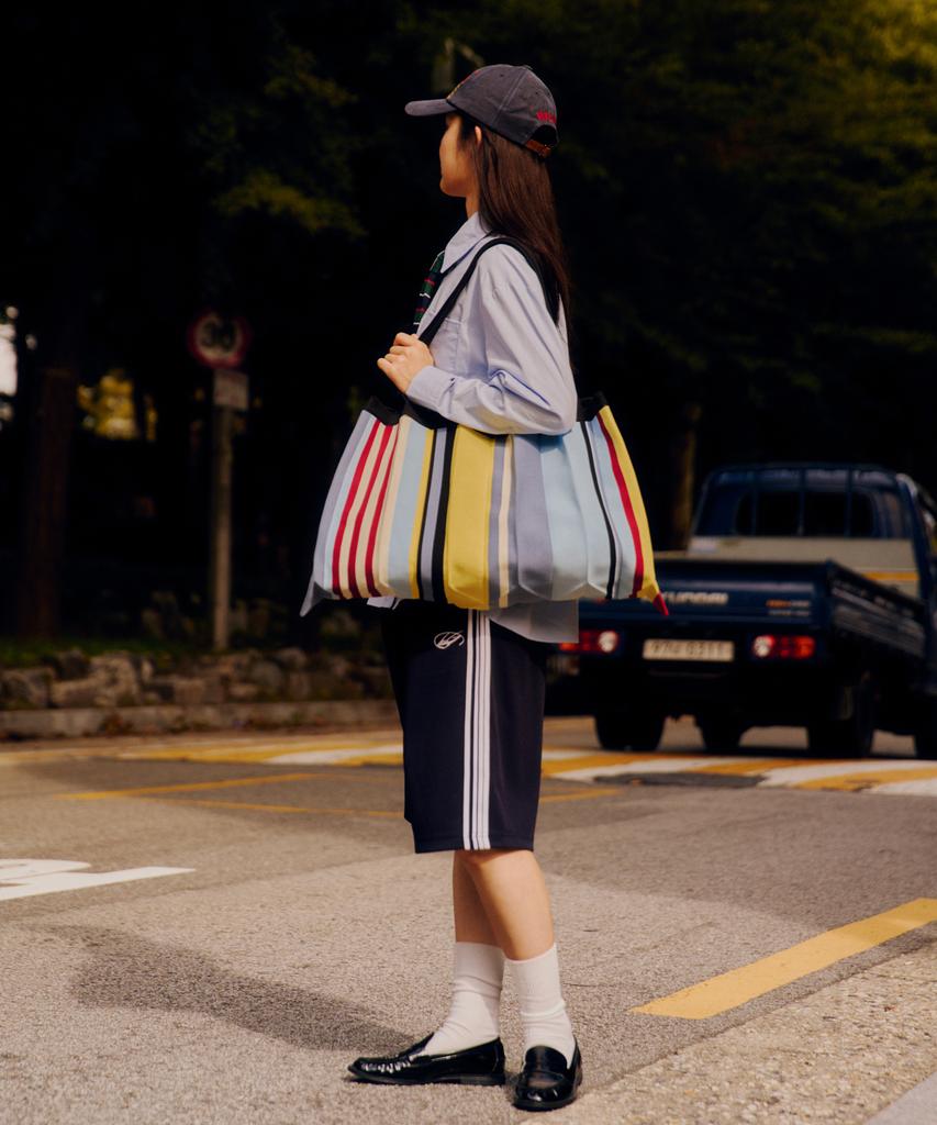 Pleatsmama Große Umhängetasche Urban Stripe