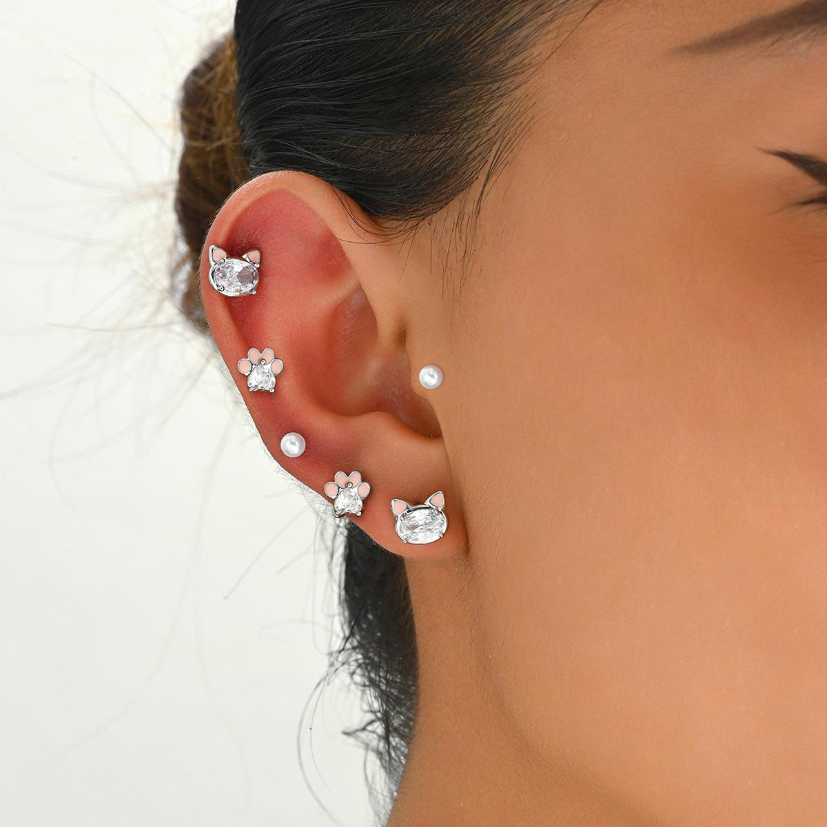 

Женский милый набор серег-гвоздиков с инкрустацией цирконами, легкая роскошь, супер блестящий дизайн кошки, универсальные серьги