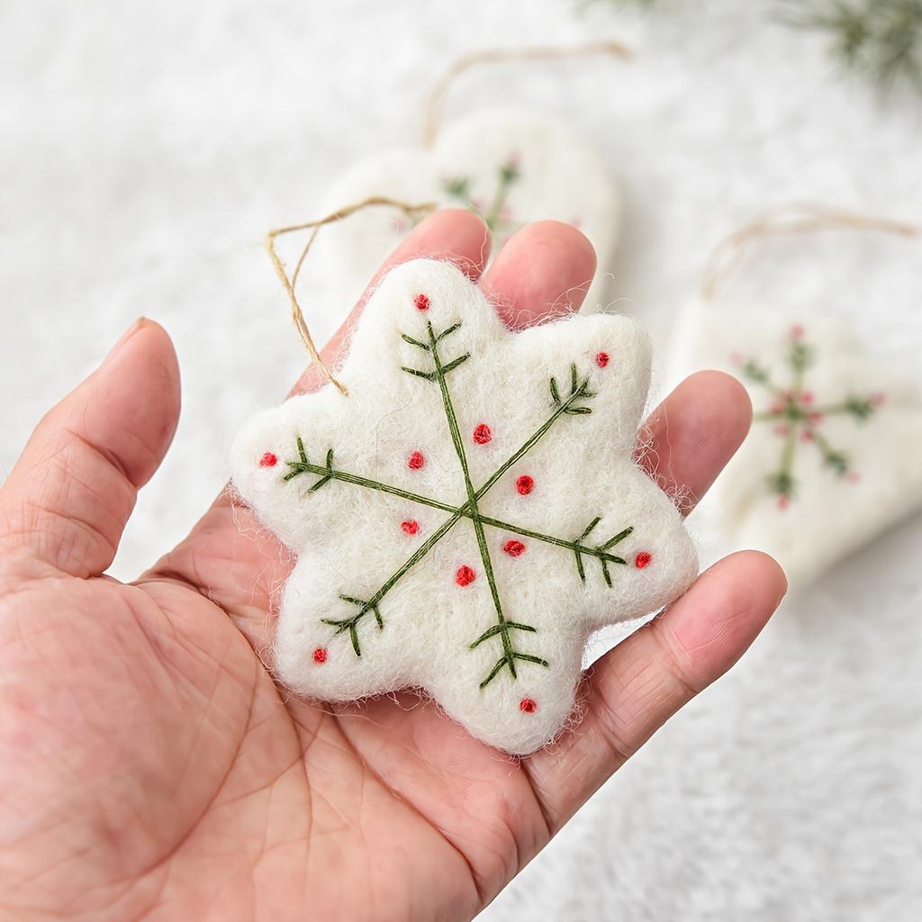 1pc Christmas Decoration Ornament - Wool Felt Mini Snowflake & Heart-Shaped Hanging with Red Berries, Multi-Holiday Decor