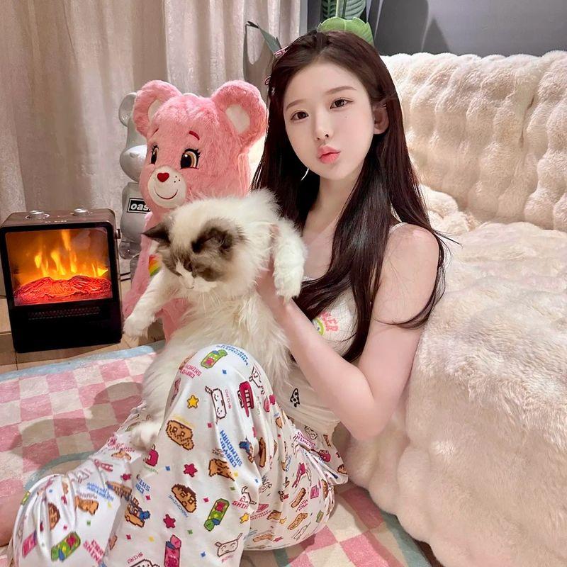 

Age-Reducing Spring and Summer Sexy Casual Cartoon Printed Pants Smiley Sling S