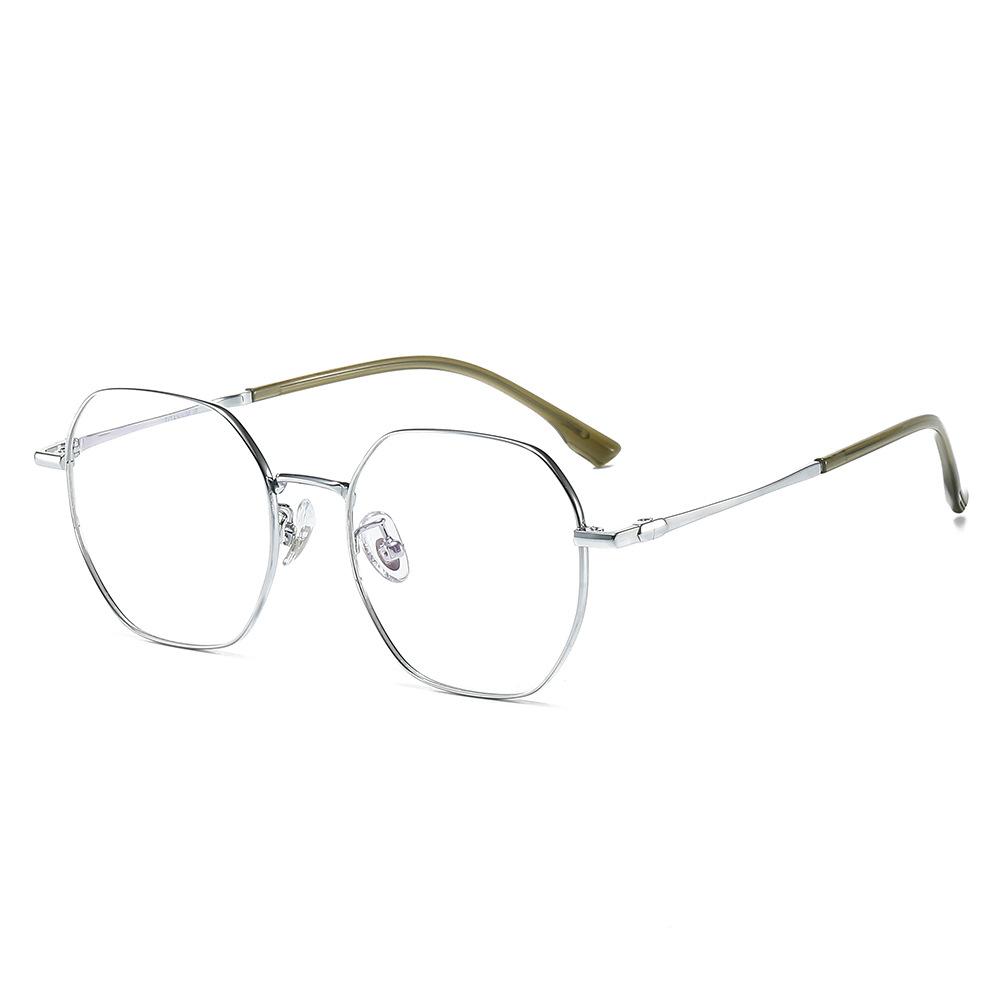 

Те же очки Ультралегкая оправа для очков из чистого титана Простая оправа для очков в стиле ретро 92038 regular