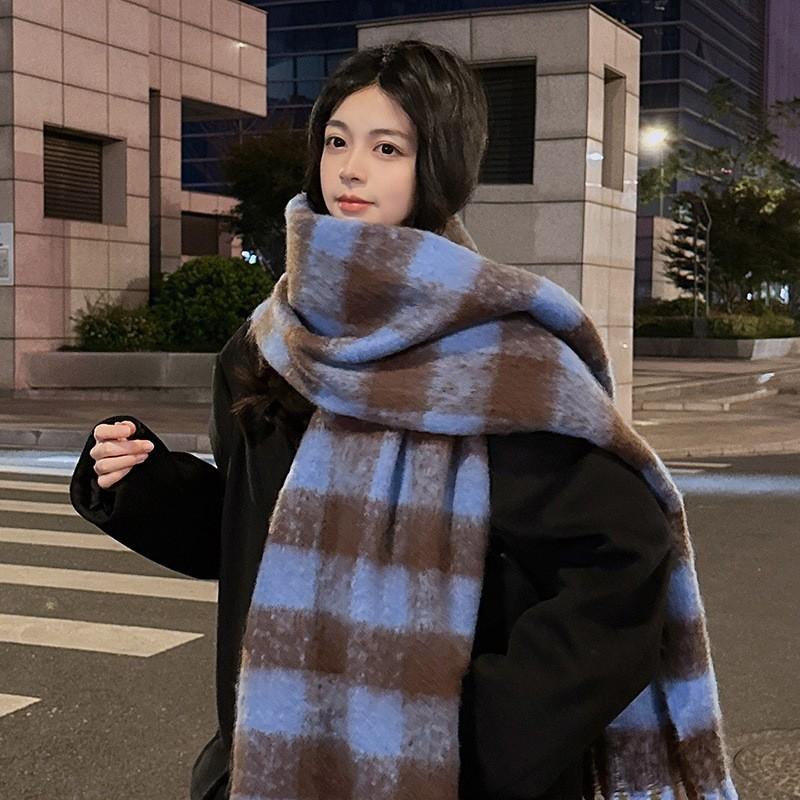 Korean atmosphere Mohair plaid plush scarf women's 1116 autumn and winter warm atmosphere couple scarf