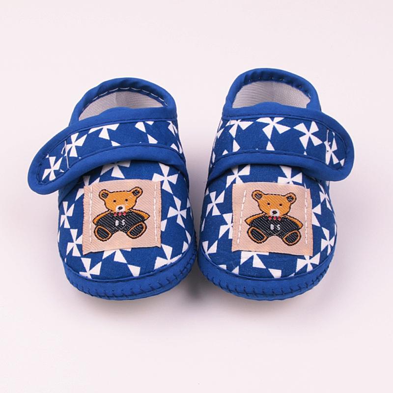 Babysko Cartoon Bear Patch Cloth Sko med myke såler til nyfødte småbarn