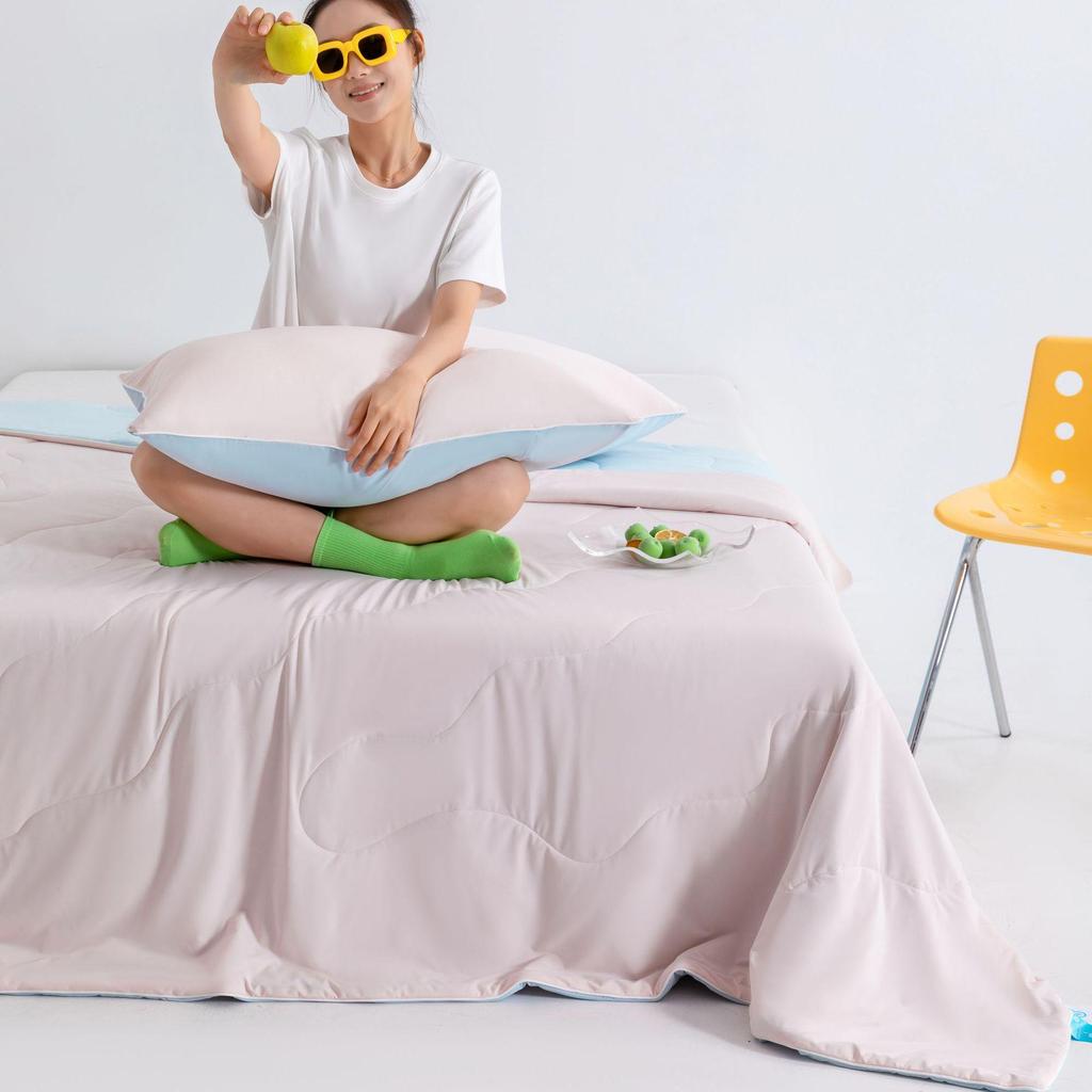 Class A Soybean Fiber Summer Quilt - Solid Color, Simple Style, 200x230x250cm for Home or Dorm
