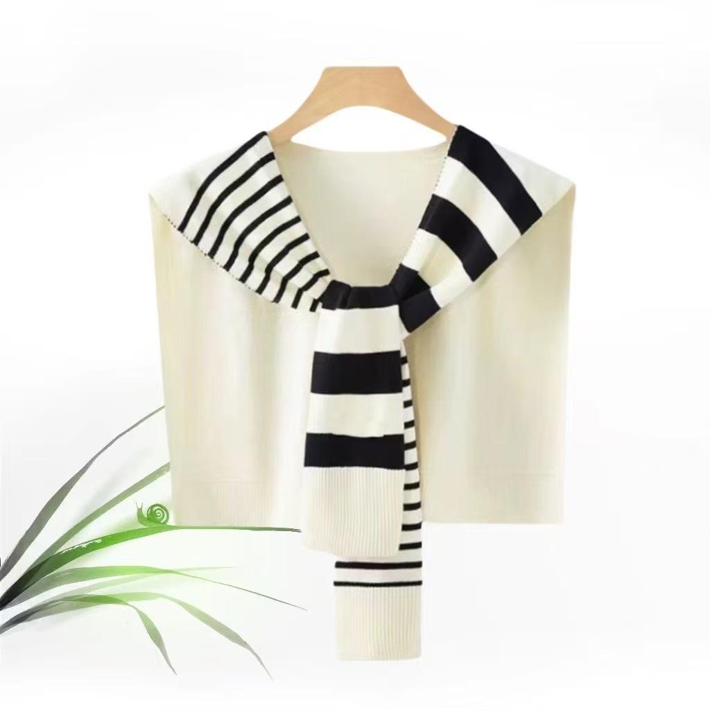 Elegantes Tuch kombiniert mit einem Hemd für Frühling und Herbst 2026 Neues gestreiftes Stricktuch und Schulterschutz Doppelt verwendbarer Umhang