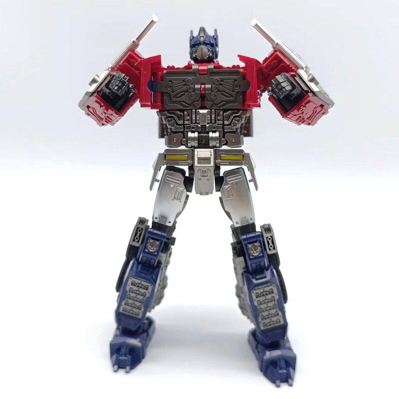 Baiwei TW-1027 Cybertron Commander Car Robot Model