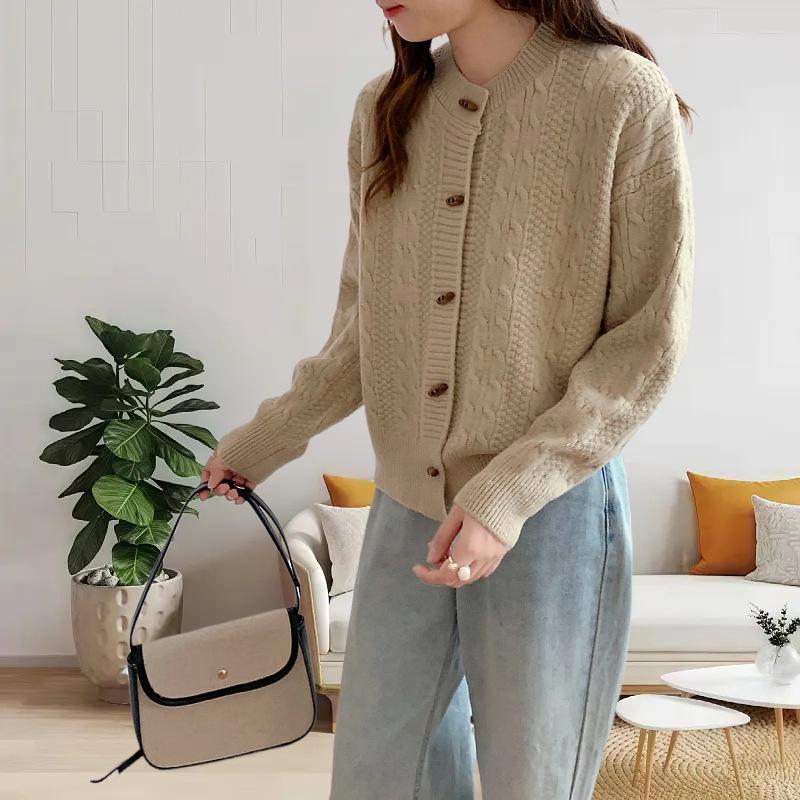 2025 Autumn Women's Casual Short Knit Cardigan - Small Fresh Twist Sweater Coat with Toggle Buttons, Lazy Style