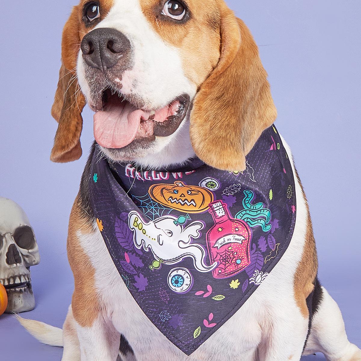 

Halloween Pet Dress Up Saliva Towel Printed Dog Triangle Towel Dog Bib Pet Decorative Scarf 60 * 40 * 40