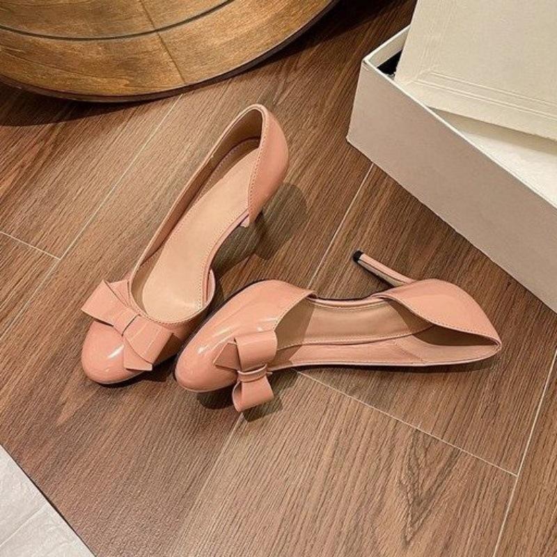 

2025 new cream white side empty single shoes sweet wind round head bow high heels light mouth stiletto retro 39 розовый
