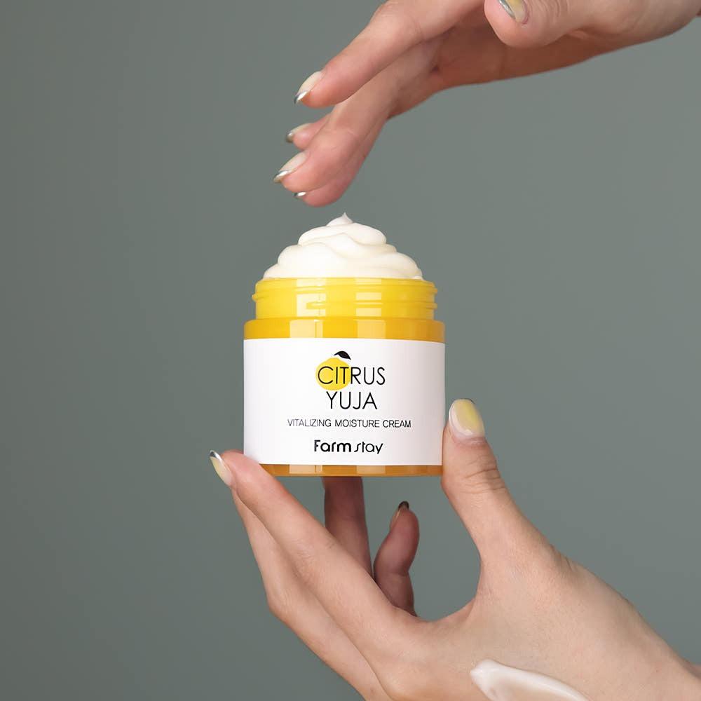 Farmstay Citrus Yuja Vitalizing Moisture Cream Brightening Hydrating 80ml