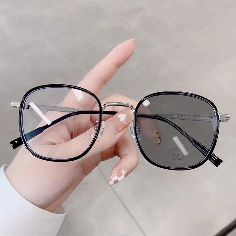 2 in 1 Square Metal Pochromic Sun Eyeglasses Anti Radiation Glasses for Women Men