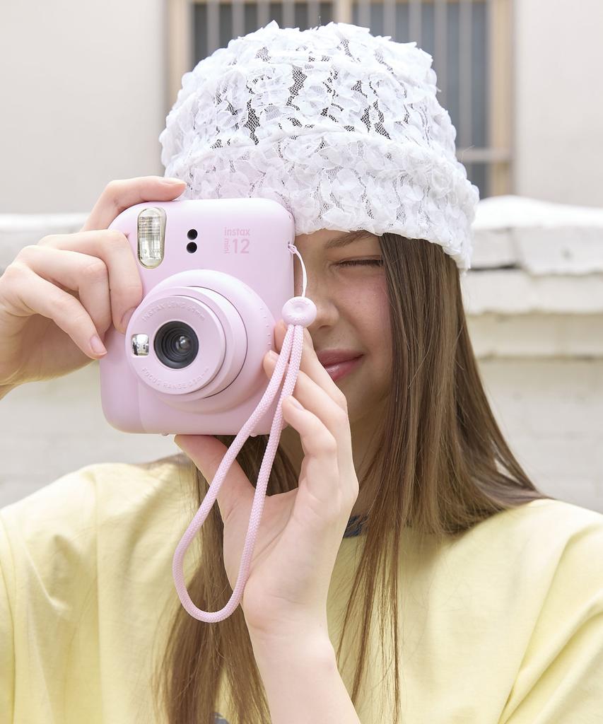 Nyuyogwogseu Flower Lace Pleated Beanie Hat_White