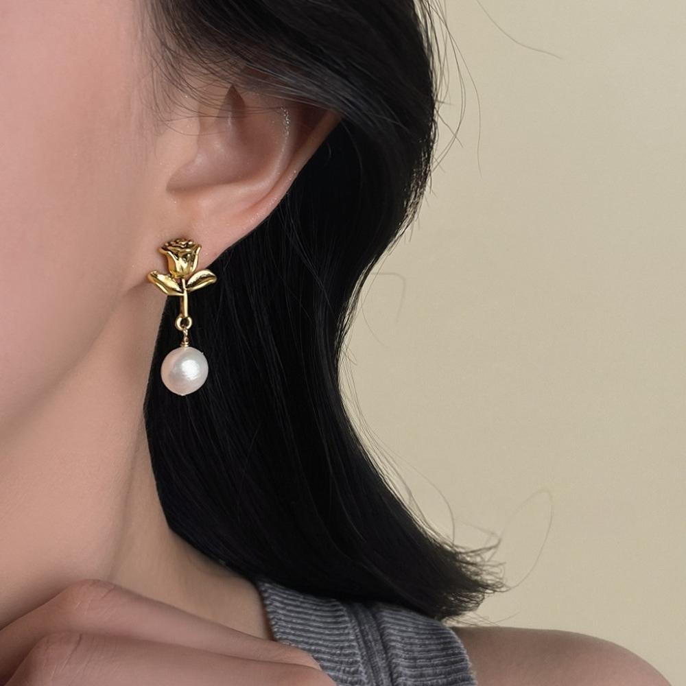 French Light Luxury Baroque Pearl Earrings Personality Fashion Temperament Freshwater Pearl Earrings Retro Earrings High-end Sense