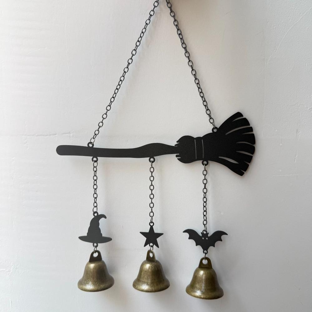 Vintage Witch Broom Wind Chime Iron Garden Patio Decor Halloween Wind Chime Outdoor Decoration