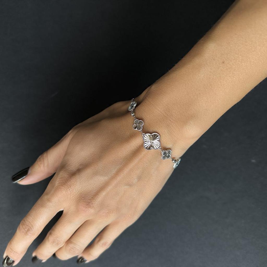 Silver Bracelet Without Stones, Product Weight 4.97 G (2190622)
