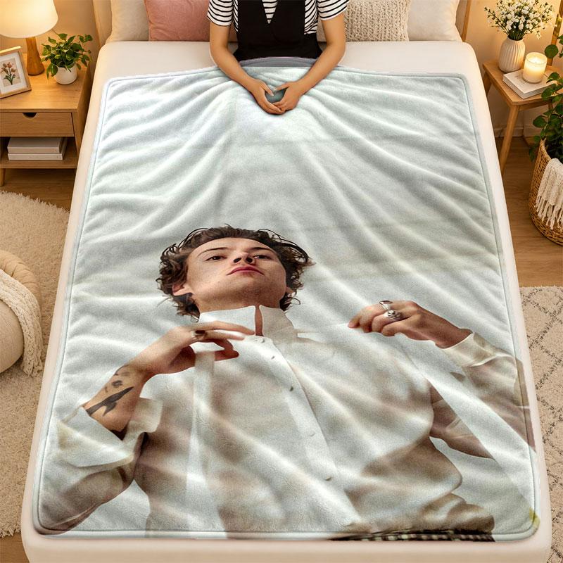 Flannel BlanketHarry Styles Warm Soft Throw Blanket for Indoor Sofa Bed Living Room Use