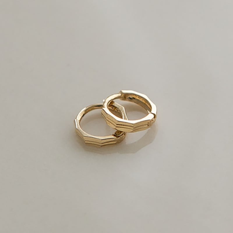 LUNNE 14k Varje Slipad En-Touch Mini Ring Örhängen (14k Guld) #ER03