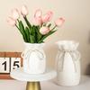 Moderne Kunst Weiße Blumenvase Kunststoff Schleifen Design Nordische Dekorative Vase Schreibtisch Dekor Schmuckstück Wohnzimmer