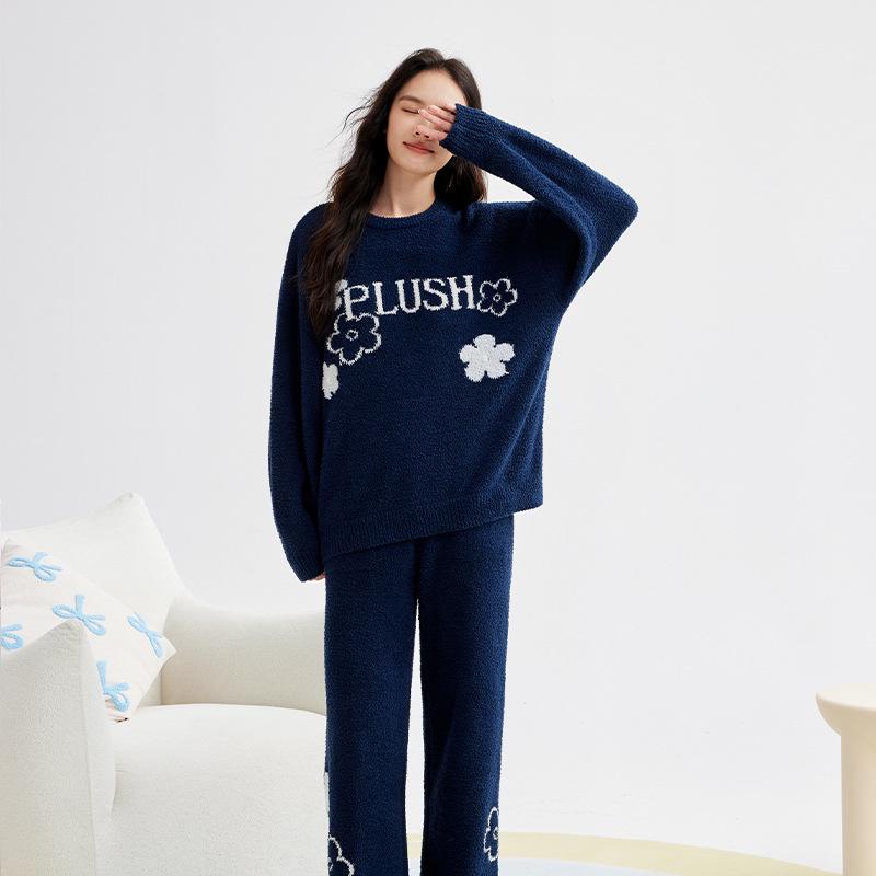 Cozy Husky Print Velvet Pullover Pajamas Set for Women & Couples, Suitable for Indoor & Outdoor Wear