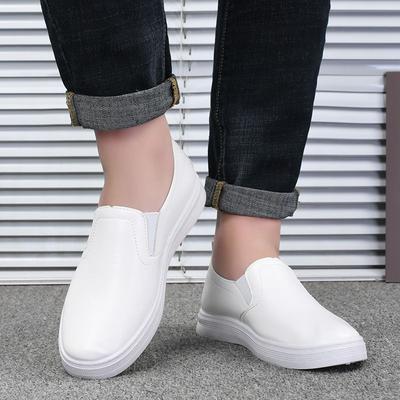 Scarpe Basse Bianche Morbide a Punta Rotonda in Pelle per Uomo Designer Retro Estate 2025 Tendenza Novità Social Adulti Classico Uomo Scarpa Casual
