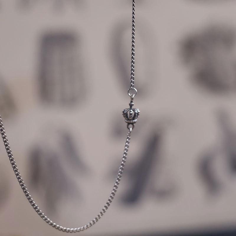 Hollow Crown Retro Necklace: Women's Hip Hop Clavicle Chain