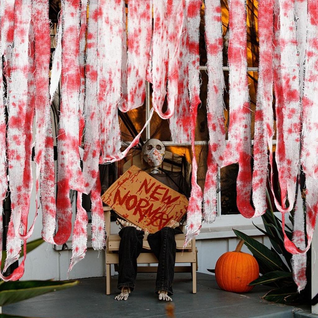 Halloween Bloody Gauze Decorations Horror Style Bloody Cloth Bandage Door Curtain Creates Spooky for Halloween Haunted House Party Decor