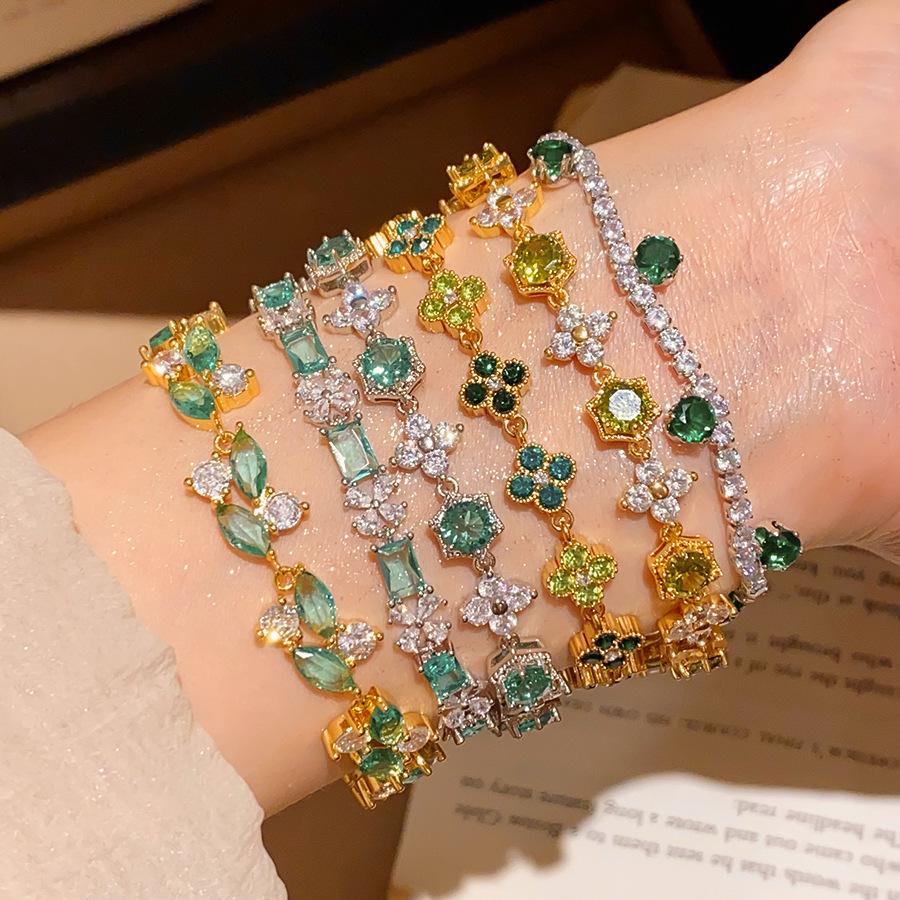 Emerald Fire Zircon Oval Bracelet: Summer Fresh, Versatile, Light Luxury Hand Jewelry