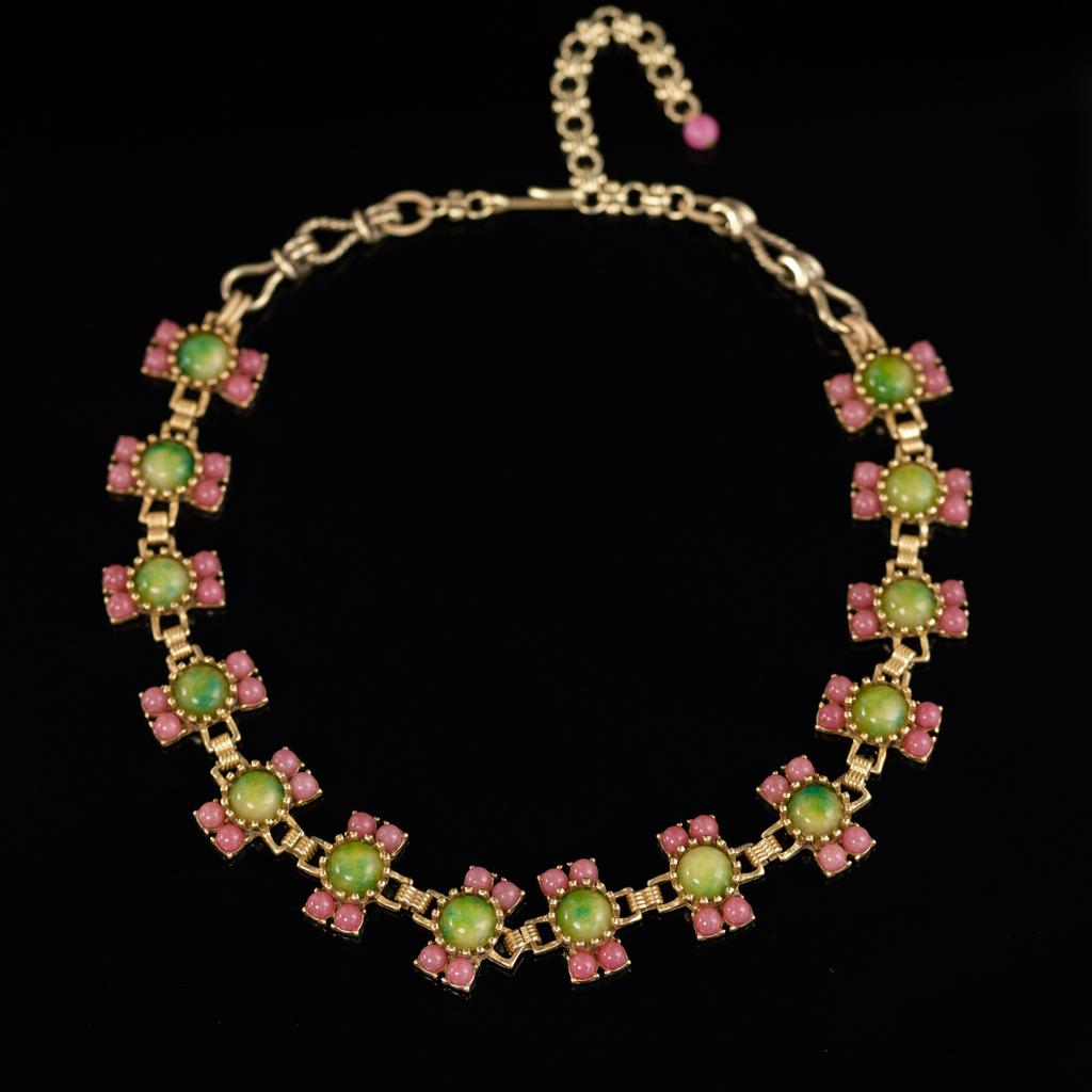 Medieval Vintage High Fashion Personality Temperament Exaggerated Retro Gold Necklace Women'S 25 Autumn New Necklace