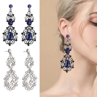 1 Pair Women Earrings Out Hanging Rhinestone Decor Lightweight Hollow Earrings Long Dangle Earrings