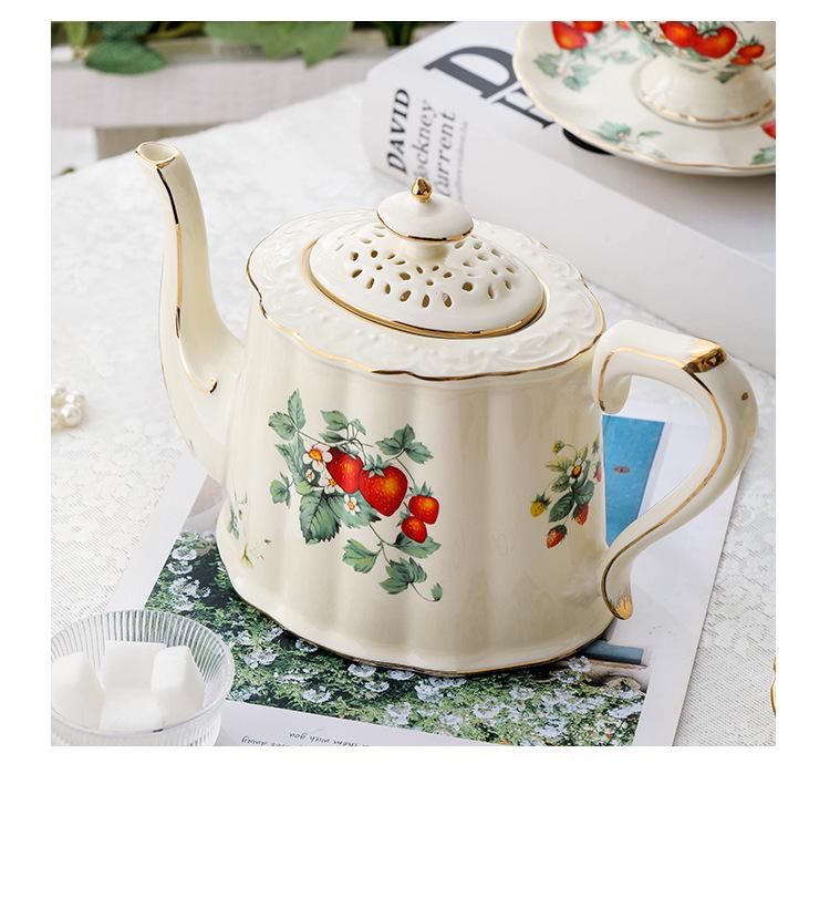 European Ceramic Retro Coffee & Tea Cup Set with Saucers