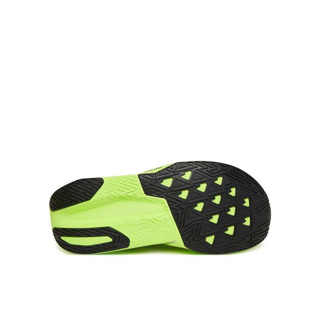 Беговые кроссовки New Balance FuelCell Rebel V5