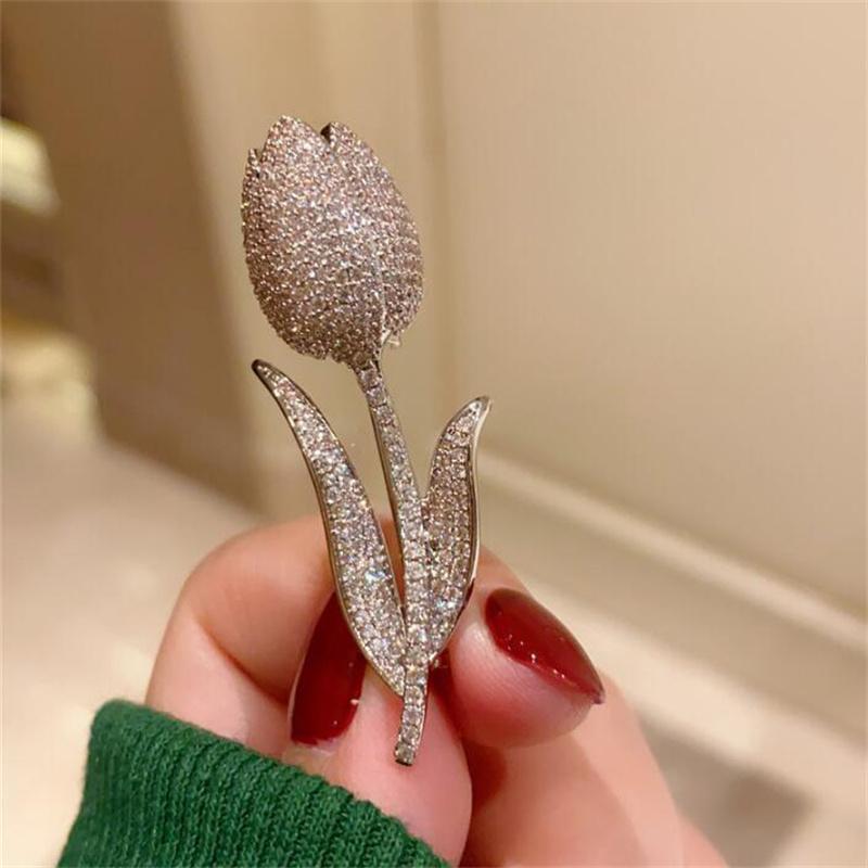 

Diamond-Encrusted Tulip Brooch Corsage Female Elegant Temperament Versatile Zircon Suit Coat Pin срібний