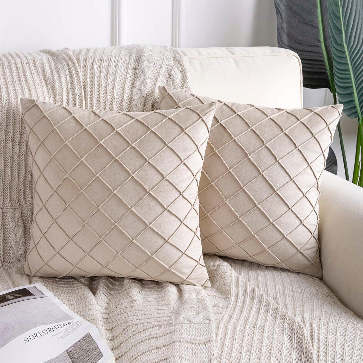 

Скандинавский бархатный вышитый чехол на декоративную подушку в клетку для декора дивана. 30x50 cm